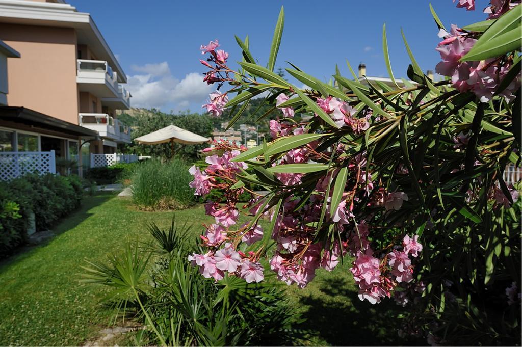 Le Palme Aparthotel Grottammare